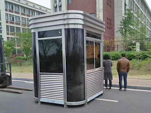 不銹鋼站寬城崗亭